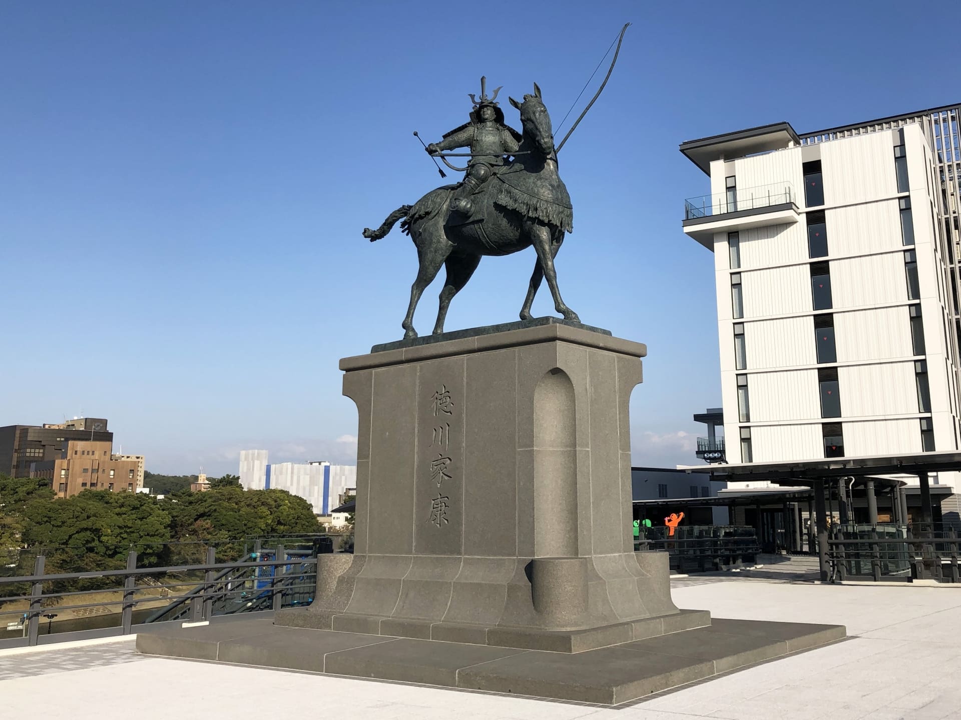 銀座ダイヤモンドシライシ・イオンモール岡崎店へのアクセス